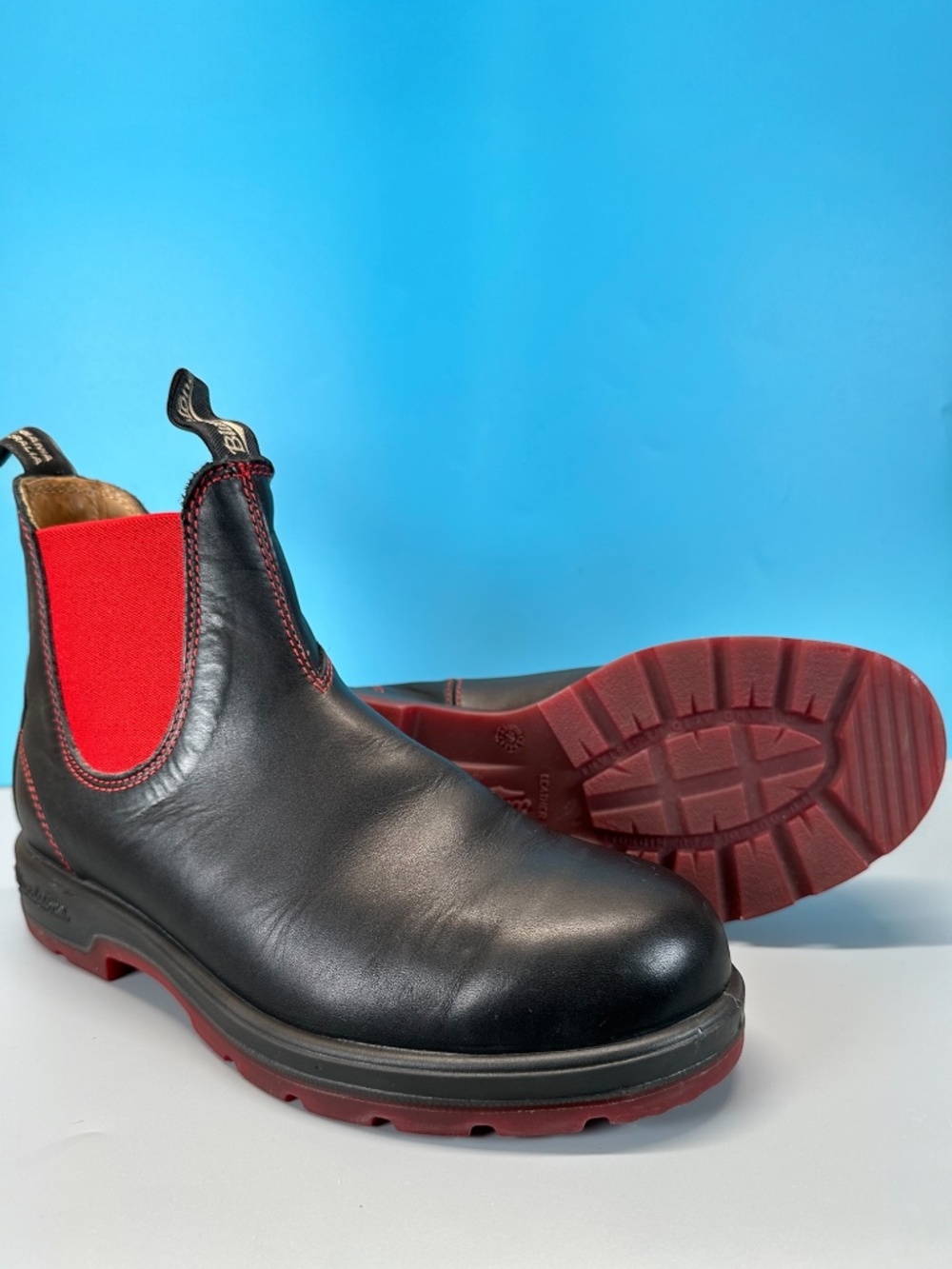 Blundstone Chelsea Boots Men US Size 9.5 Leather Water Resistant Outdoor Casual